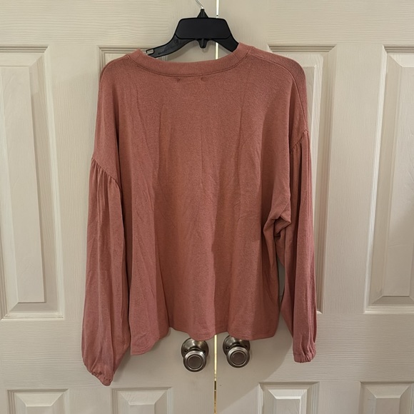 Madewell pink long sleeve belled shirt. Super soft NWT. Size large - Picture 2 of 4